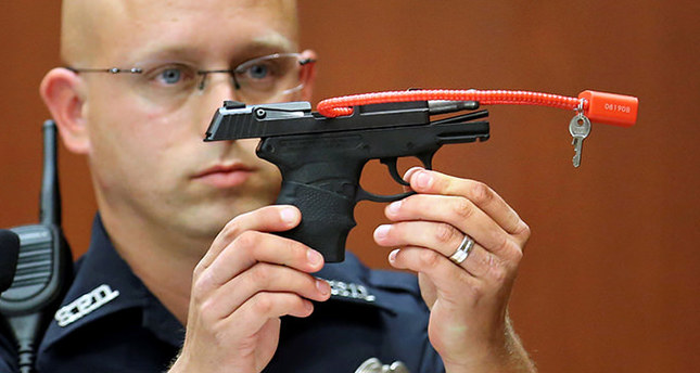 US man auctions gun used to kill 17-year-old black boy